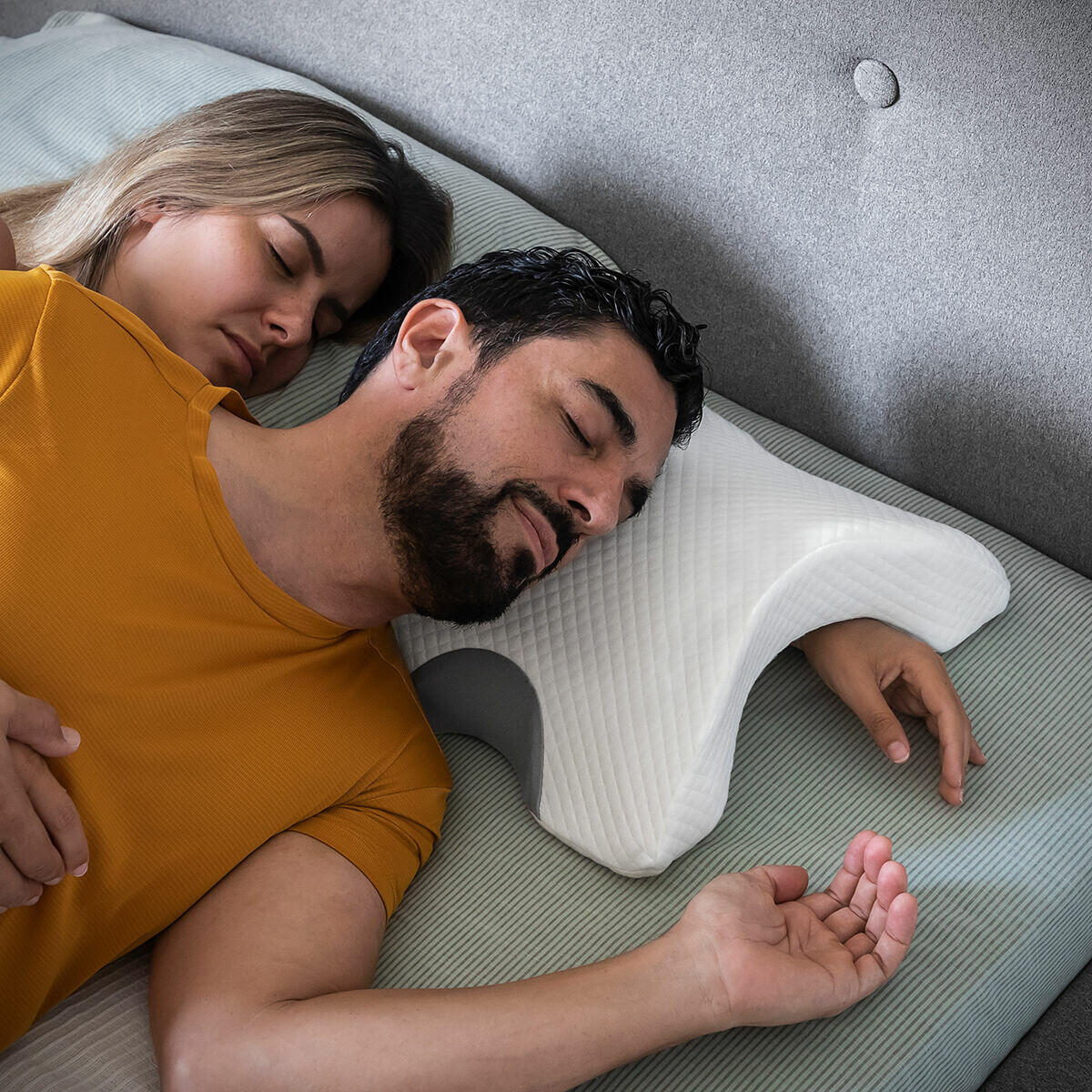 Zensoria™ Cozzy – Almohada Viscoelástica Cervical para Parejas